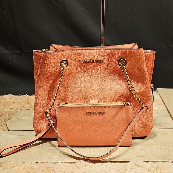Michael Kors Vibrant Orange Shoulder Bag Set - Picture 1 of 14